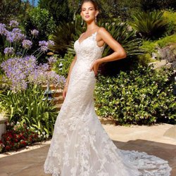 Reni's Bridal Boutique - We love this gown!