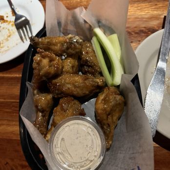Poor Hendrix - Chicken wings - New American Near Me - Atlanta, Georgia