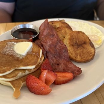 Humble Bee - Farm Boy specialty breakfast - Breakfast & Brunch Near Me - Northridge, California Humble Bee - Farm Boy specialty breakfast - Breakfast & Brunch Near Me - Northridge, California