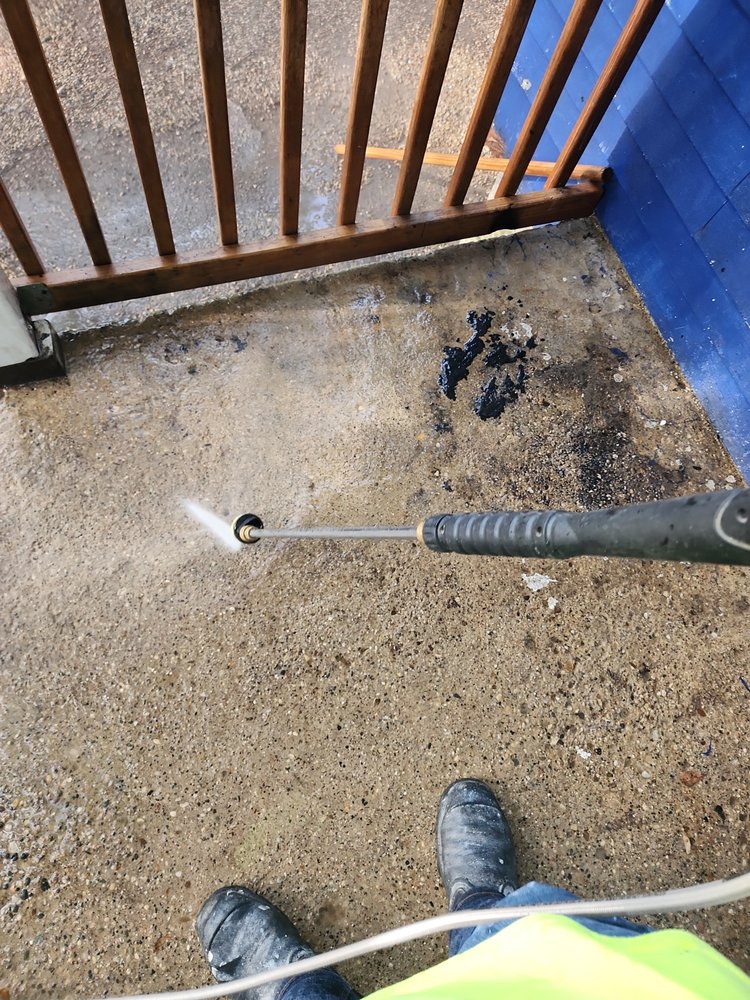 Slide of Pascual's Repair Services