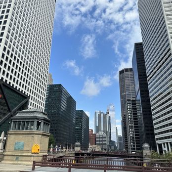 Chicago River - It's fun to walk over the Chicago River and get a great view of all the buildings. - Boating Near Me - Chicago, Illinois