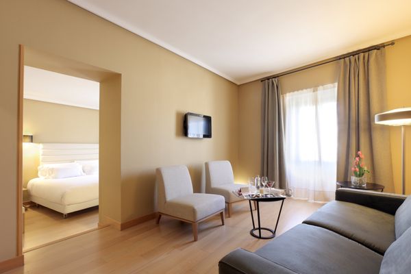 Hotel NH Collection Cáceres Palacio de Oquendo by null
