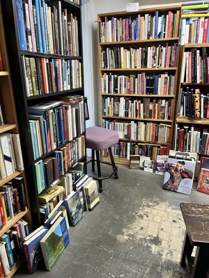 Tim's Used Books by null