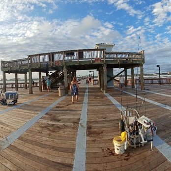 Gulf State Park Pier - Fishing at end of pier - Parks Near Me - Gulf Shores, Alabama Gulf State Park Pier - Fishing at end of pier - Parks Near Me - Gulf Shores, Alabama