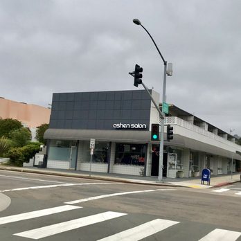 Windansea Veterinary Clinic - Is on the left side of photo - Veterinarians Near Me - La Jolla, California Windansea Veterinary Clinic - Is on the left side of photo - Veterinarians Near Me - La Jolla, California