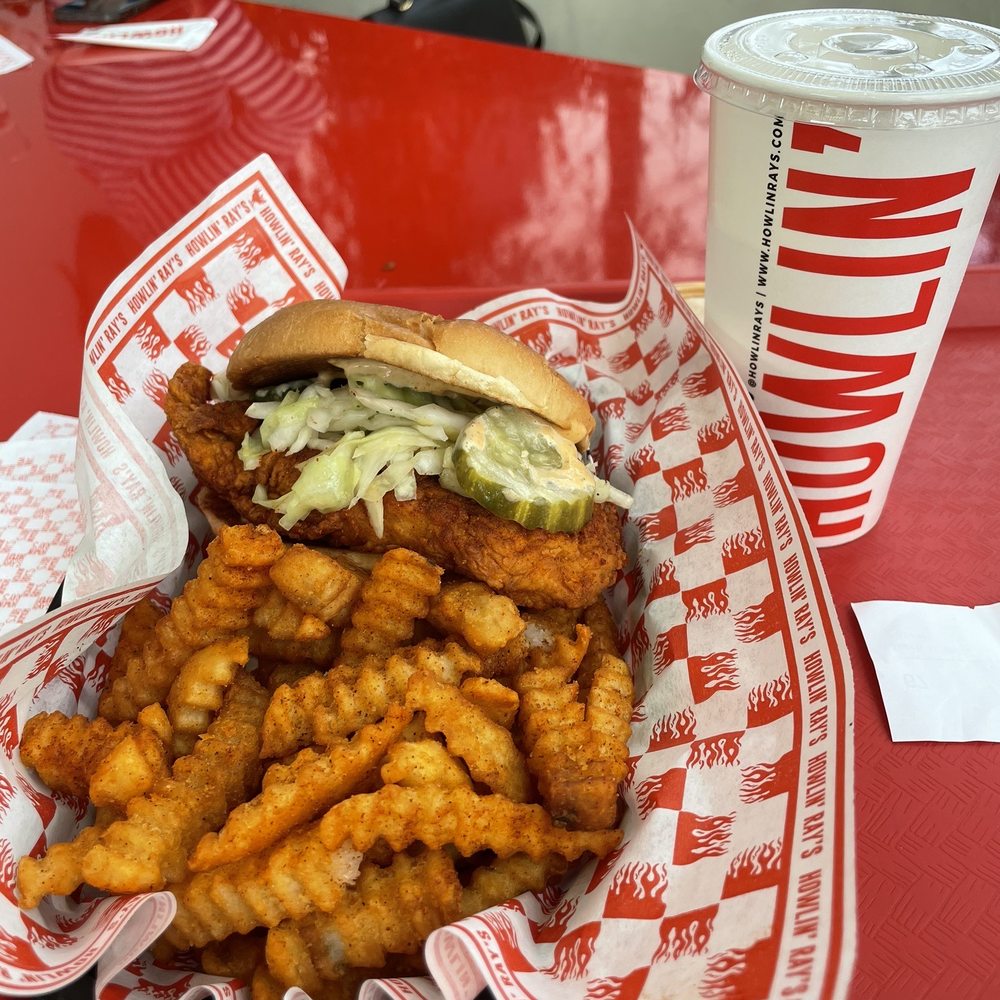 Howlin' Ray's - Sandwich & french fries - Southern Near Me - Pasadena, California Howlin' Ray's - Sandwich & french fries - Southern Near Me - Pasadena, California