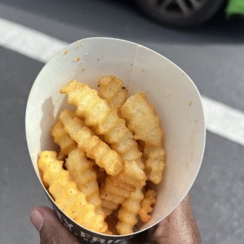 Slutty Vegan - Slutty Fries - Vegan Near Me - Brooklyn, New York Slutty Vegan - Slutty Fries - Vegan Near Me - Brooklyn, New York
