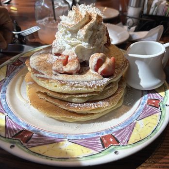 Miss Shirley's Cafe, Inner Harbor - Cinnamon Danish with Strawberries - Breakfast & Brunch Near Me - Baltimore, Maryland