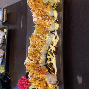 Kaisen - Holiday Roll - Sushi Bars Near Me - Feeding Hills, Massachusetts
