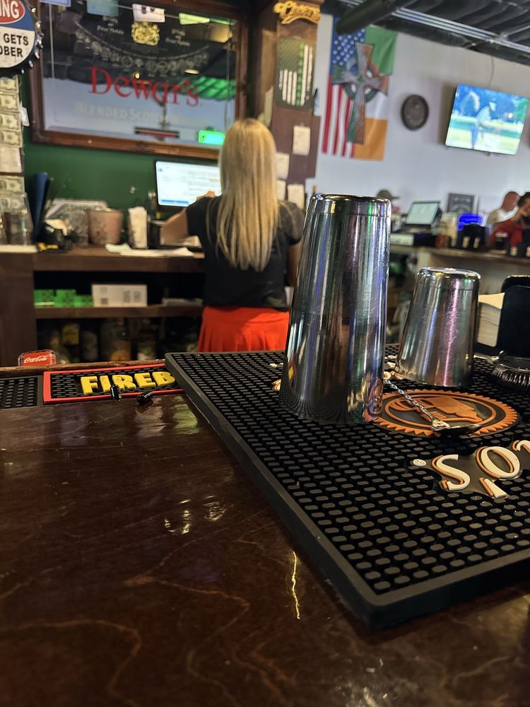 Twins Tavern Image