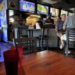 Potts Sports Cafe - Inside