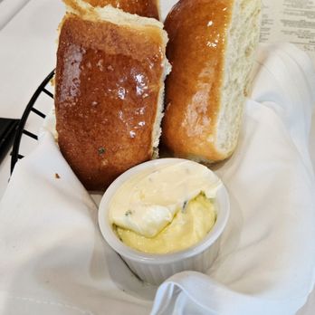 Griffin's Steakhouse - Bread and butter service - Steakhouses Near Me - Martinez, Georgia Griffin's Steakhouse - Bread and butter service - Steakhouses Near Me - Martinez, Georgia