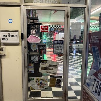 ZAZA SMOKE SHOP - Updated September 2025 - 391C Broad St