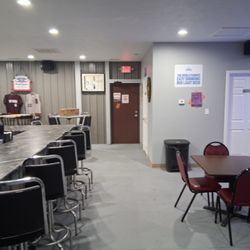 Hey Carl's Bar