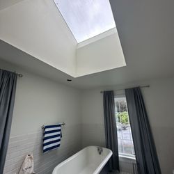 The Inn at Gristmill Square - Turley's soaking tub with skylight