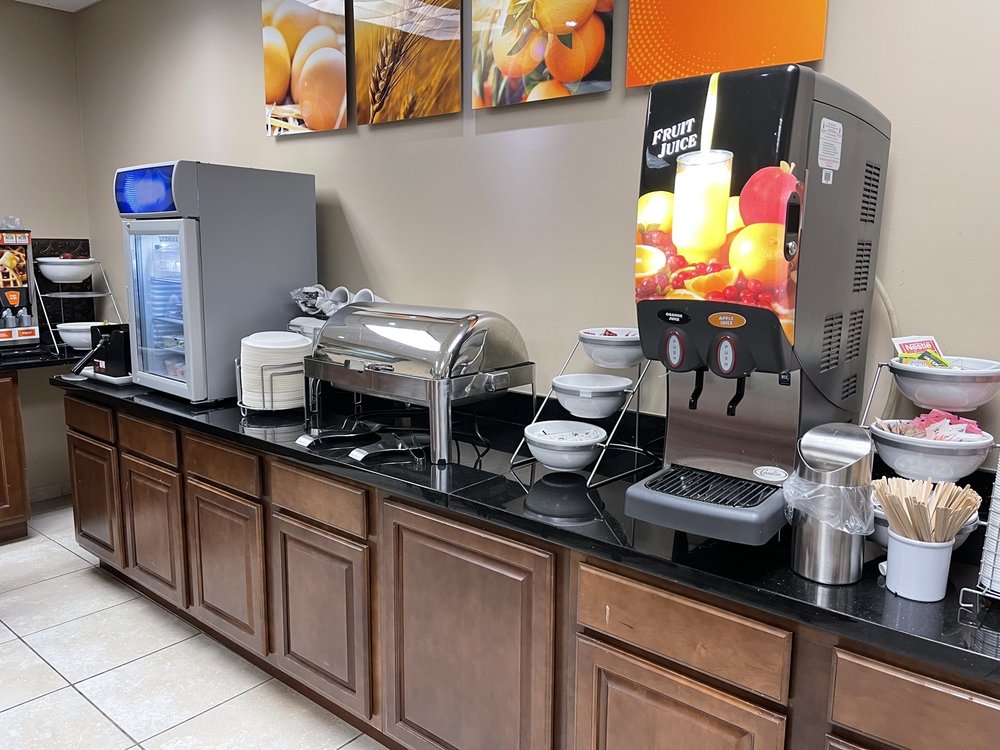 COMFORT INN & SUITES BARNESVILLE FRACKVILLE Updated June 2024 43