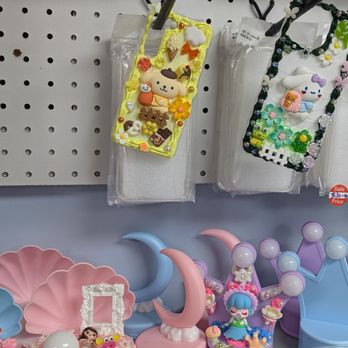 Pro art & craft - More items to decorate (you choose) - Art Classes Near Me Pro art & craft - More items to decorate (you choose) - Art Classes Near Me