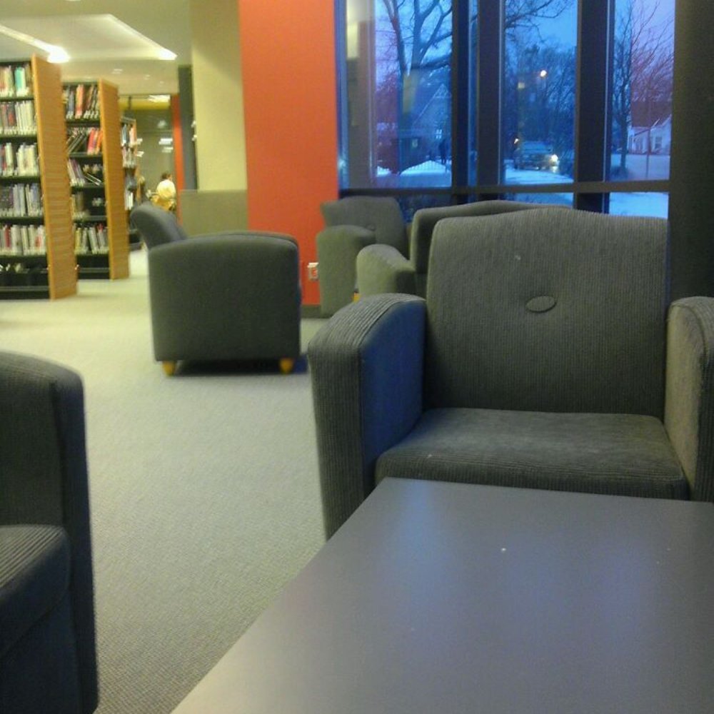 Aurora Public Library - Libraries Near Me - Aurora, Ontario