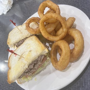 South Cobb Diner - Good eating - Southern Near Me - Austell, Georgia