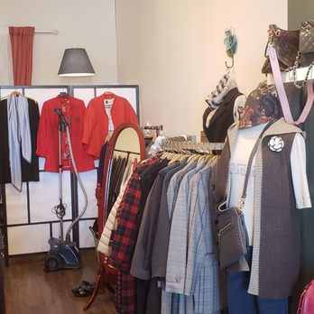 Emily's Collection - Lots of different lightweight coats available for California "cold" weather (aka when it's in the 50s and 60s ) - Accessories Near Me - Garden Grove, California Emily's Collection - Lots of different lightweight coats available for California "cold" weather (aka when it's in the 50s and 60s ) - Accessories Near Me - Garden Grove, California