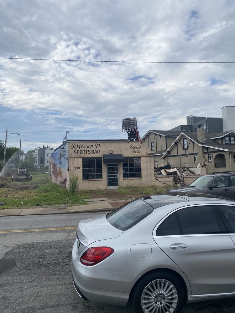 JEFFERSON STREET SPORTS BAR Updated October 2024 1022 Jefferson St