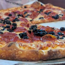 Wolves Head Pizza & Wings - Pepperoni and black olive