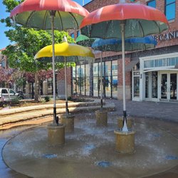 Southlands - Umbrella Splash Fountain on Main Street   07-03-2022