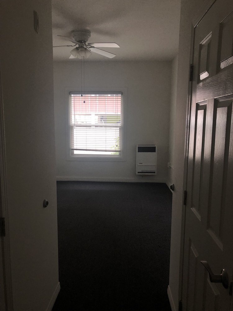 SUNSET WILCOX APARTMENTS Apartments 1509 N Wilcox Ave, Los Angeles