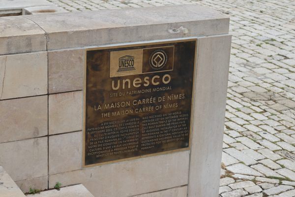 Maison Carrée by null