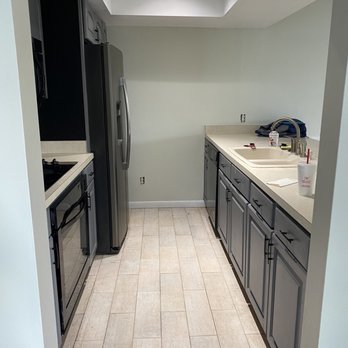 Morales Cabinets - Before. We pushed the peninsula out some to have to working space for the kitchen. - Cabinetry Near Me - Tampa, Florida Morales Cabinets - Before. We pushed the peninsula out some to have to working space for the kitchen. - Cabinetry Near Me - Tampa, Florida