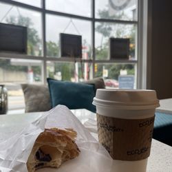 Sumatra Café - Chocolate Croissant, Cafe Mocha