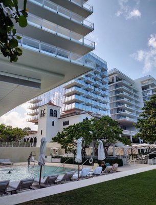 Four Seasons Hotel at The Surf Club, Surfside, Florida by null