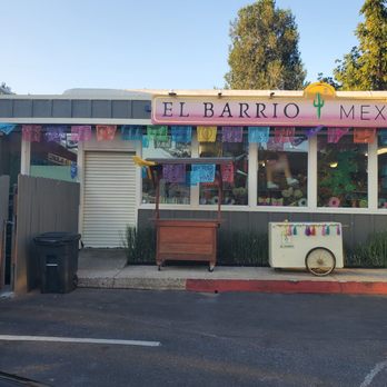 El Barrio Market - Front of business - Mexican Near Me - Grass Valley, California El Barrio Market - Front of business - Mexican Near Me - Grass Valley, California