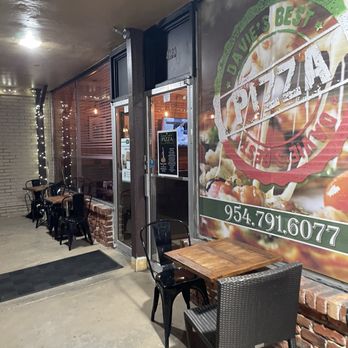 Davie's Best Pizza Bar - Outside - Pizza Near Me - Davie, Florida Davie's Best Pizza Bar - Outside - Pizza Near Me - Davie, Florida