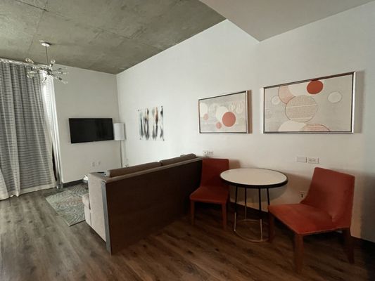 Twelve Midtown, Autograph Collection by null