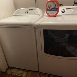 Washer and dryer set
