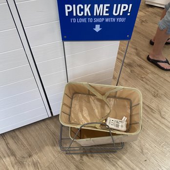 Bath & Body Works - Baskets for shopping - Cosmetics & Beauty Supply Near Me - Monroe, Ohio Bath & Body Works - Baskets for shopping - Cosmetics & Beauty Supply Near Me - Monroe, Ohio