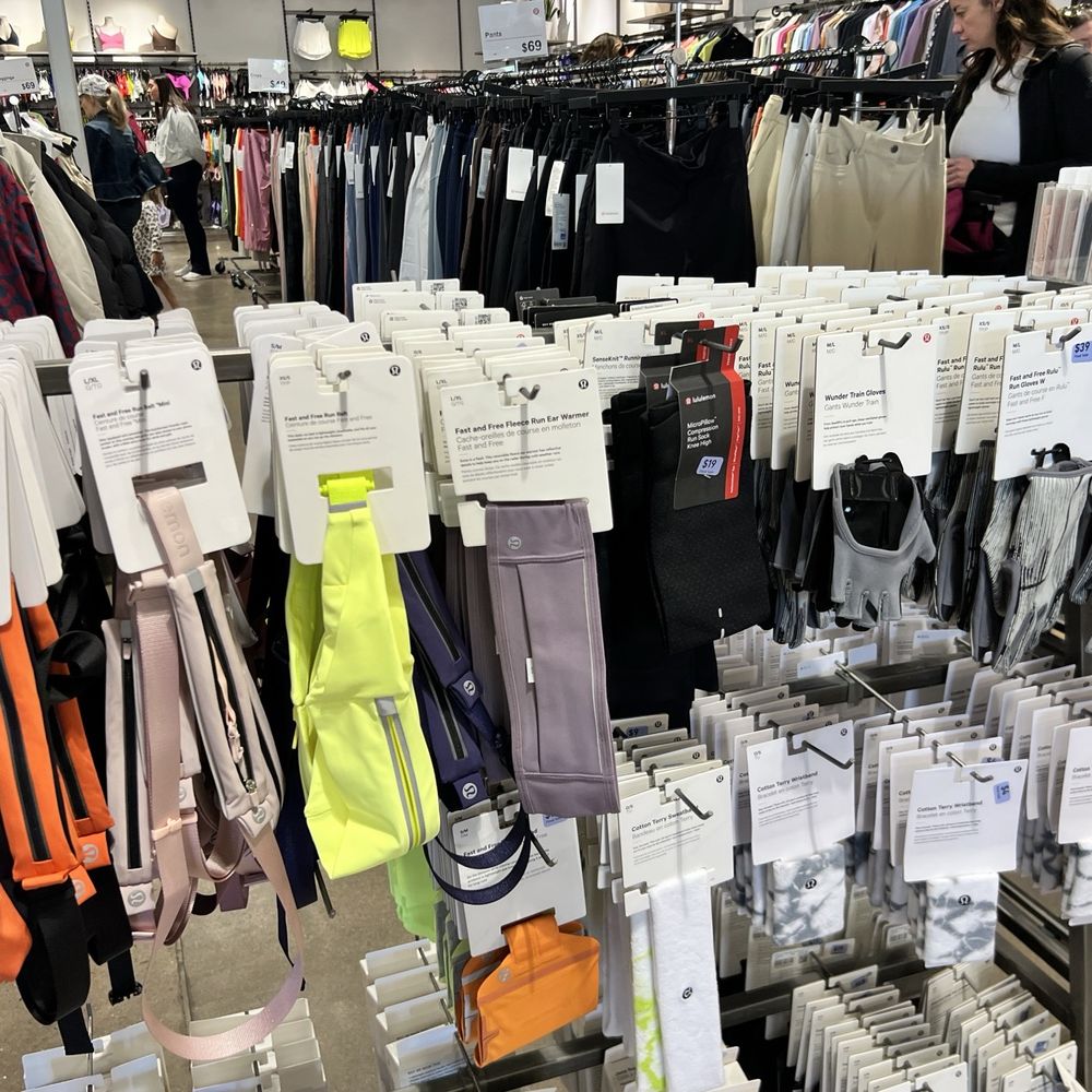 Lululemon Outlet - Accessories - Sports Wear Near Me - Castle Rock, Colorado Lululemon Outlet - Accessories - Sports Wear Near Me - Castle Rock, Colorado