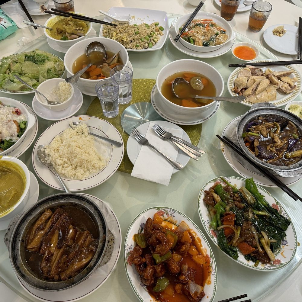 Mui Garden Restaurant - Chinese Near Me - Vancouver, British Columbia