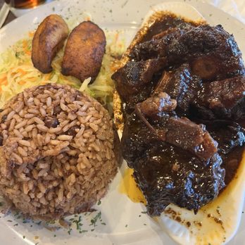 Island Spice Grille & Lounge - Ox tail - Caribbean Near Me - Edgewood, Maryland Island Spice Grille & Lounge - Ox tail - Caribbean Near Me - Edgewood, Maryland