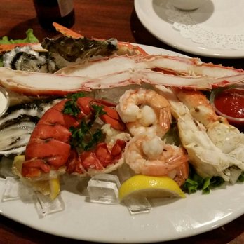 Oyster Bar - Chilled Seafood Platter. Awesome!! - Seafood Near Me - Sparks, Nevada