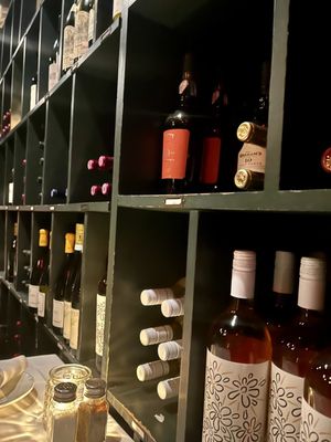 The Bottle Inn Hermosa by null