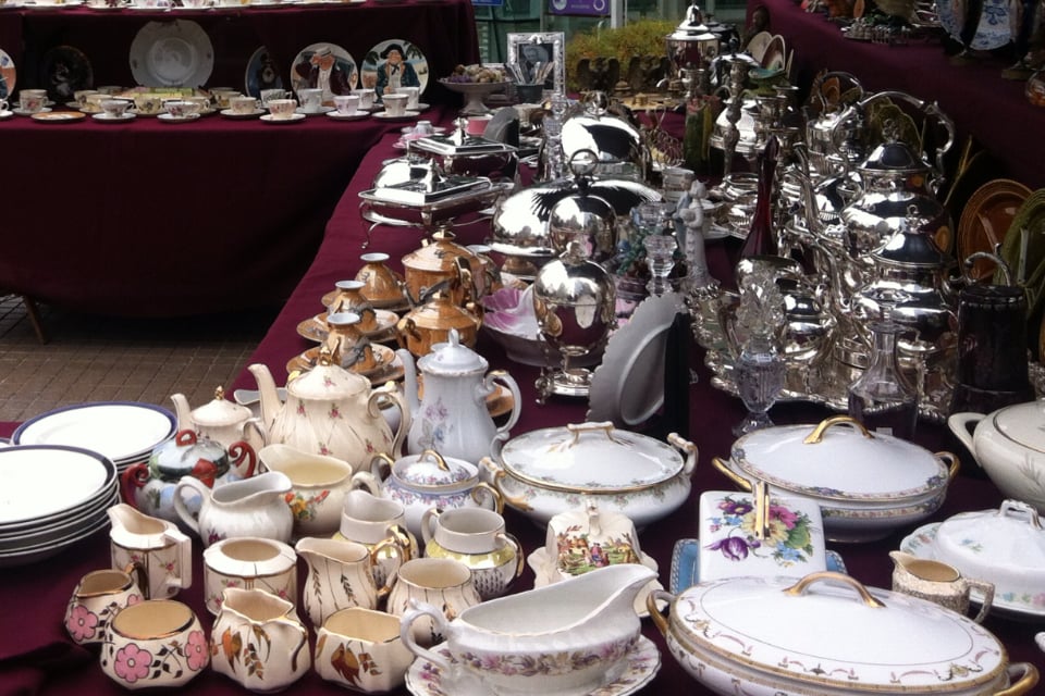 Feria de Anticuarios Plaza Perú
