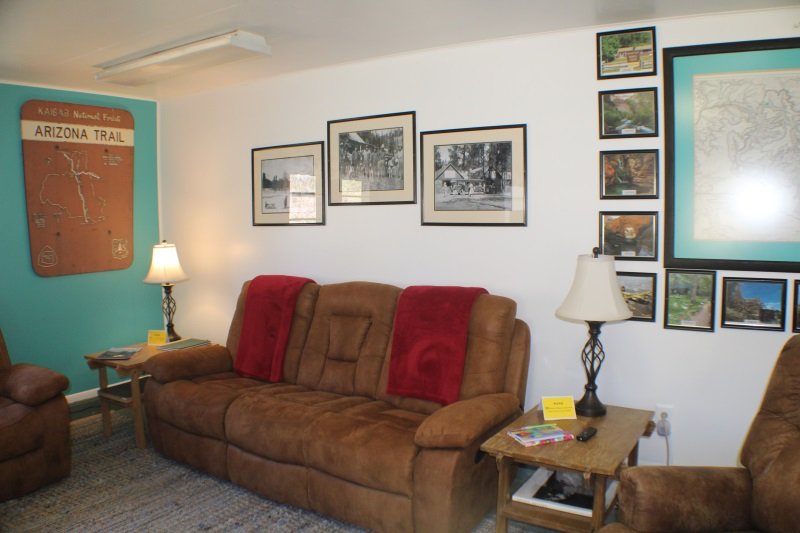 BIG SPRINGS RENTAL CABINS Updated October 2024 139 Photos 430 S