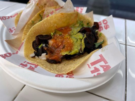 Tacos 1986 by null