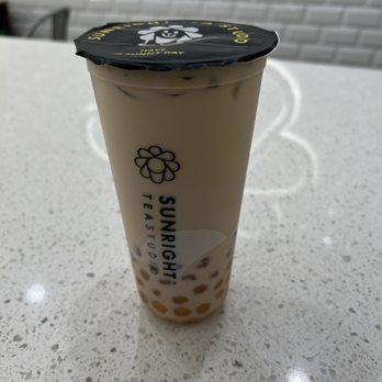 Sunright Tea Studio - Burlingame - hokkaido milk tea w/ honey boba - Bubble Tea Near Me - Burlingame, California