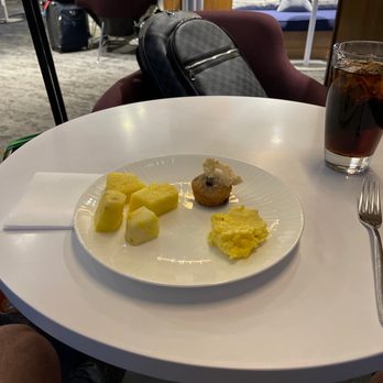The Centurion Lounge - Airport Lounges Near Me - Las Vegas, Nevada