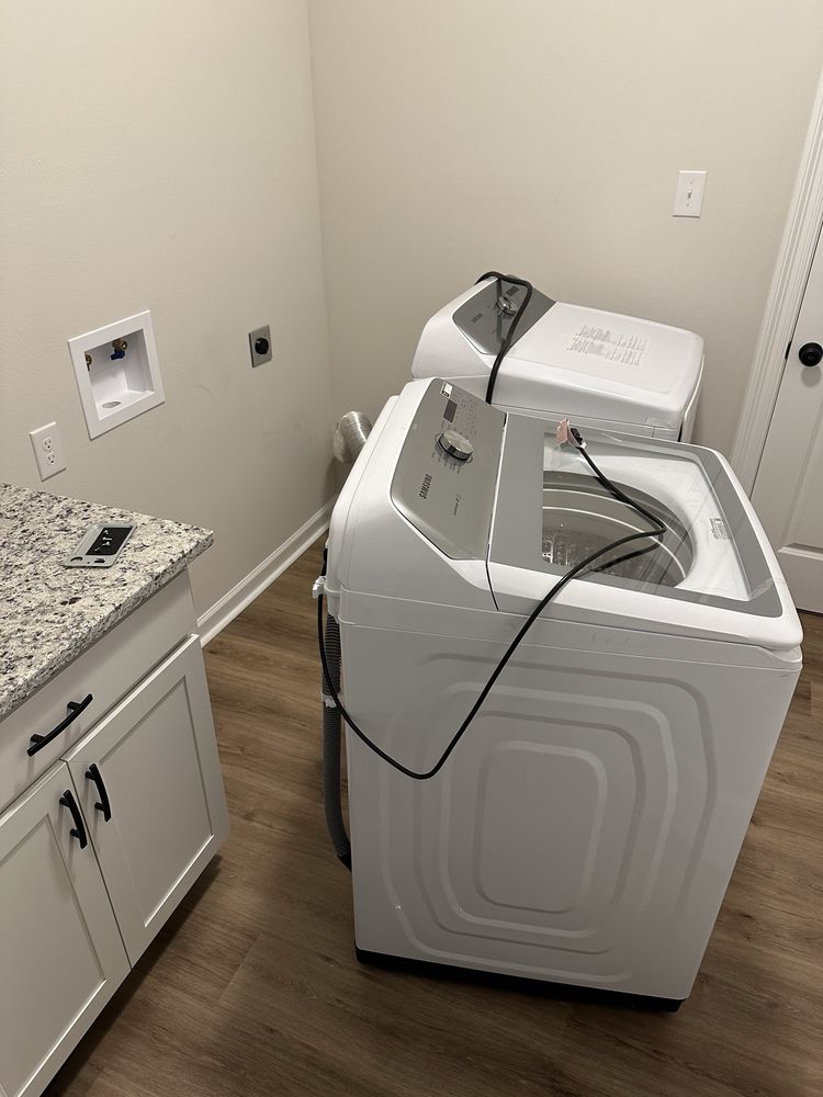 LOWE’S HOME IMPROVEMENT Updated September 2024 32 Reviews 1280