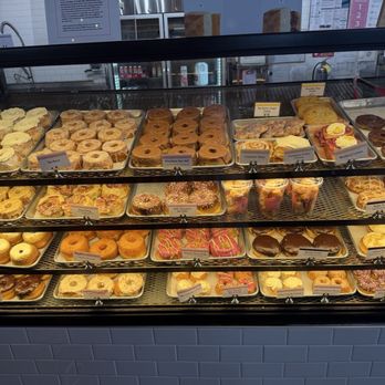 Five Daughters Bakery - Donut case - Donuts Near Me - Nashville, Tennessee