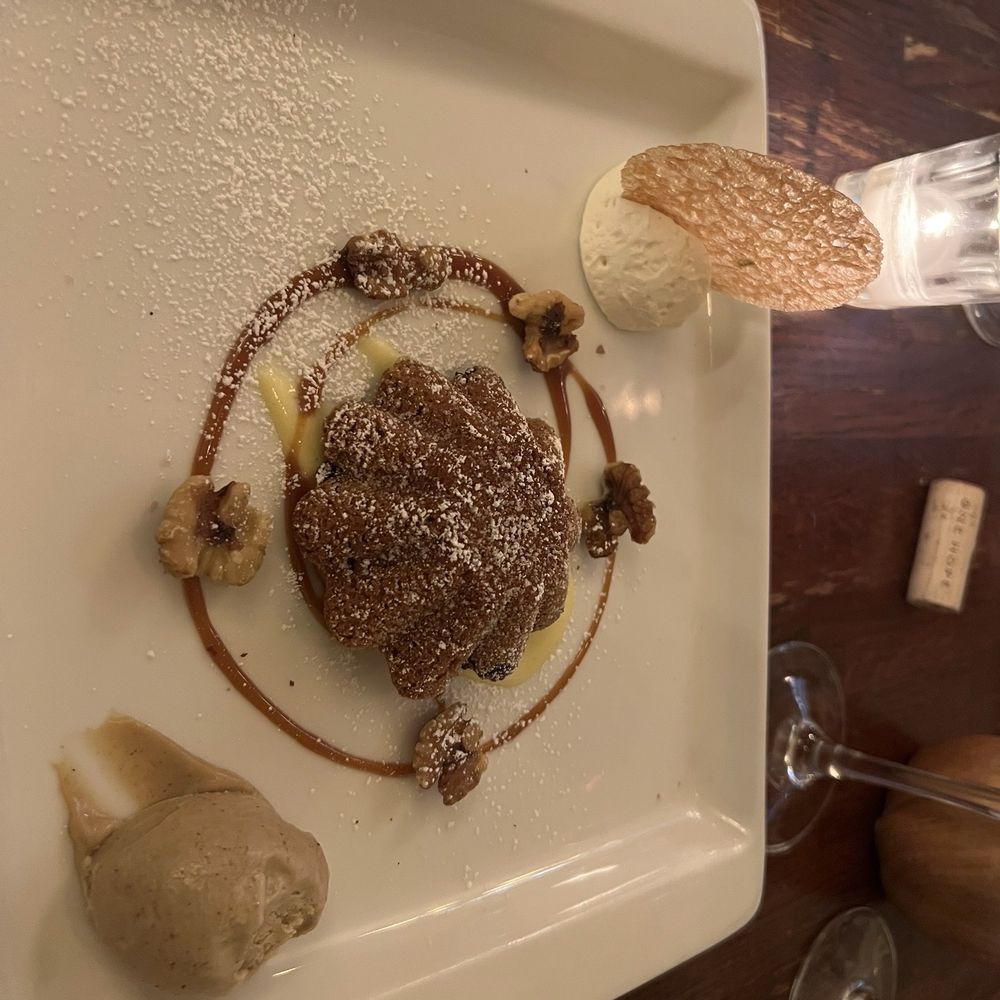 Maize Restaurant - Apple cake and homemade cinnamon ice cream October 10, 2025 - New American Near Me - Perkasie, Pennsylvania Maize Restaurant - Apple cake and homemade cinnamon ice cream October 10, 2025 - New American Near Me - Perkasie, Pennsylvania